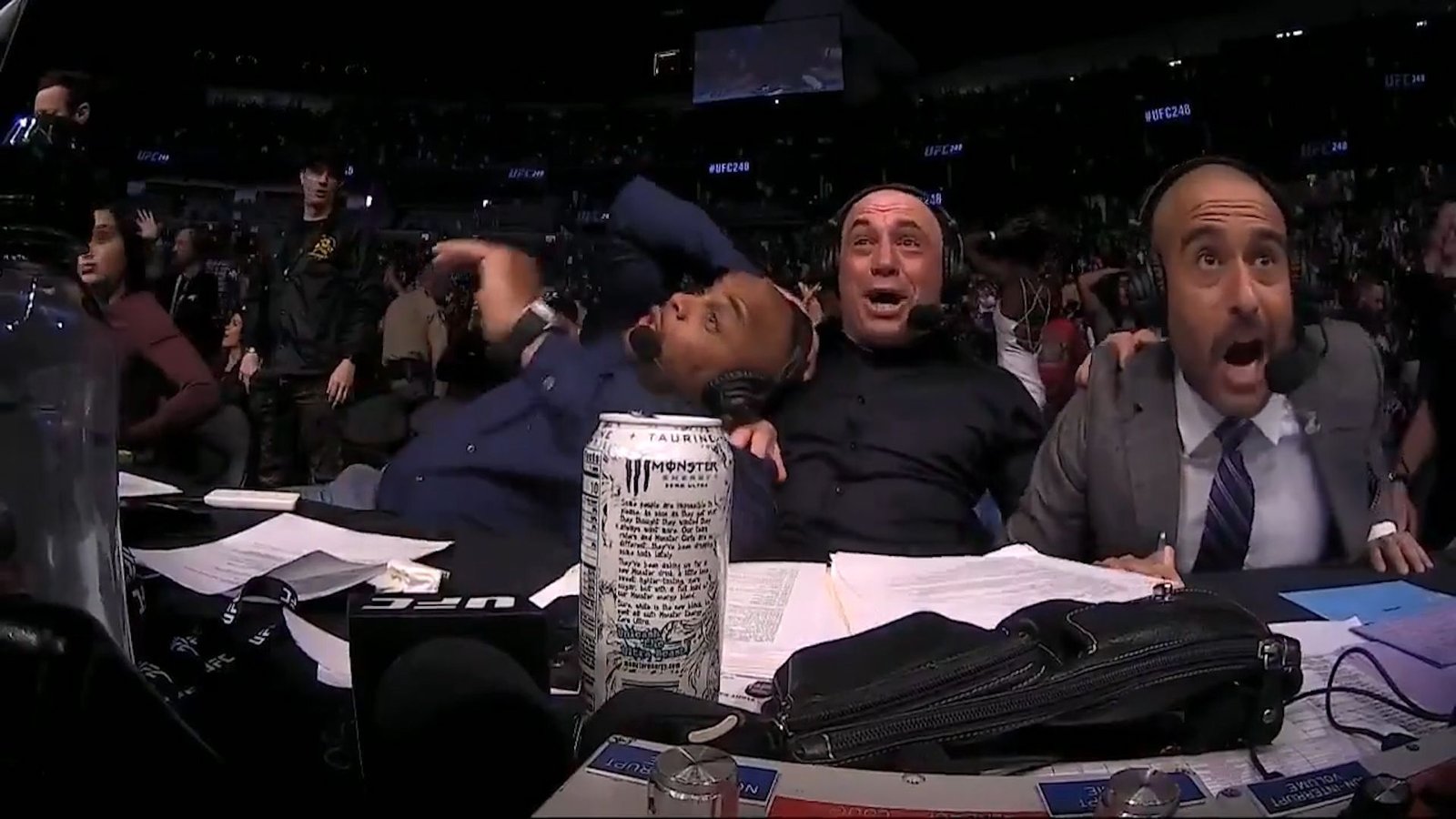 La reacción de los comentaristas