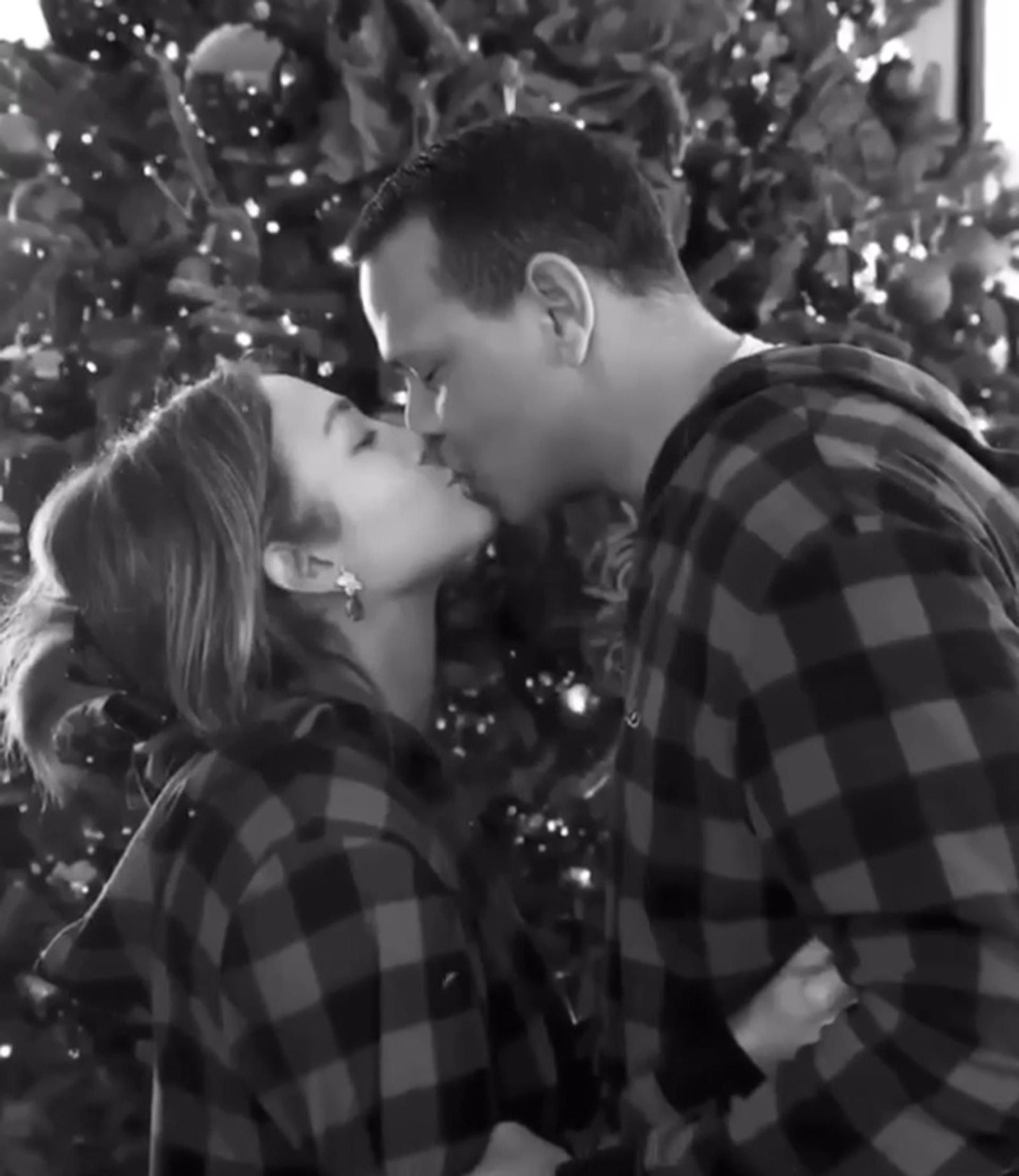 JLo ha hablado sobre la importancia de este matrimonio y es que ha señalado que sus dos primeros enlaces no cuenta. (Foto: captura de pantalla)