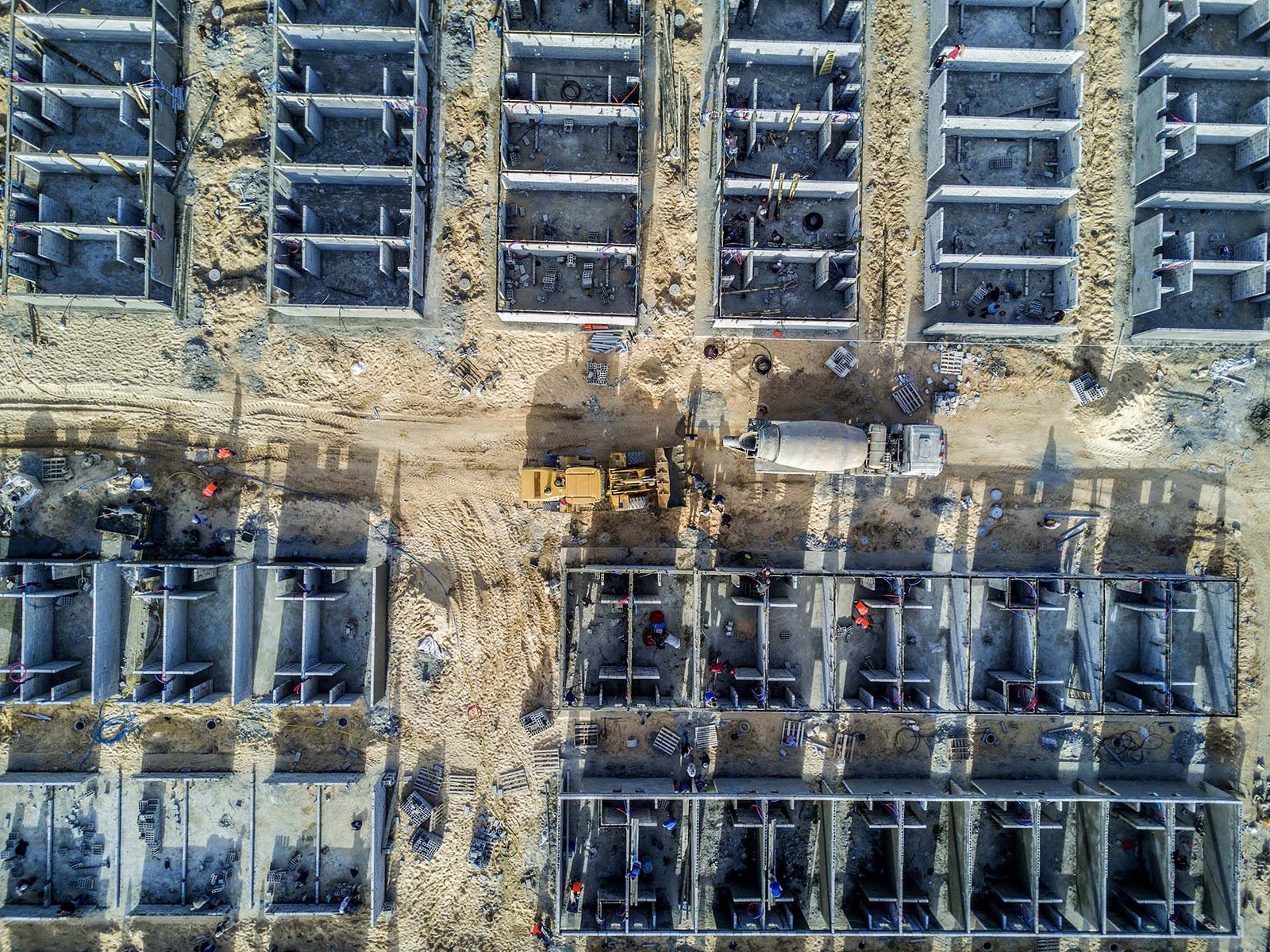 TLa construcciòn de un hospital para atender a los pacientes con coronavirus en Rafah, al sur de la franja de Gaza