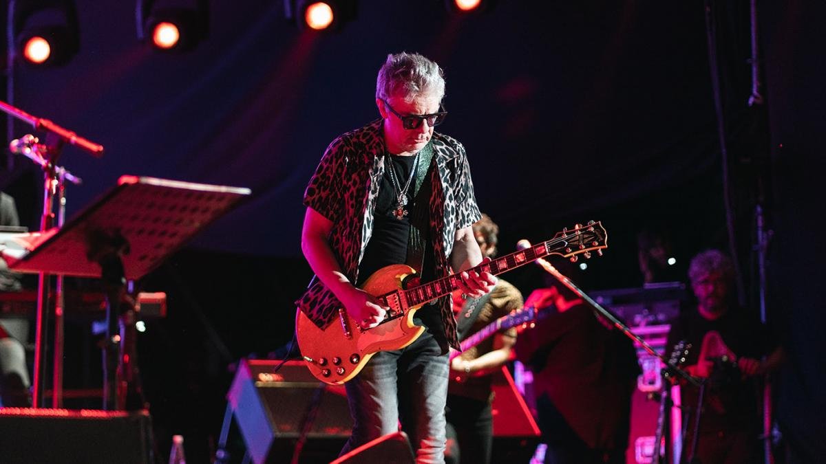 Juanse estuvo presente en la Fiesta de la Confluencia Foto Prensa