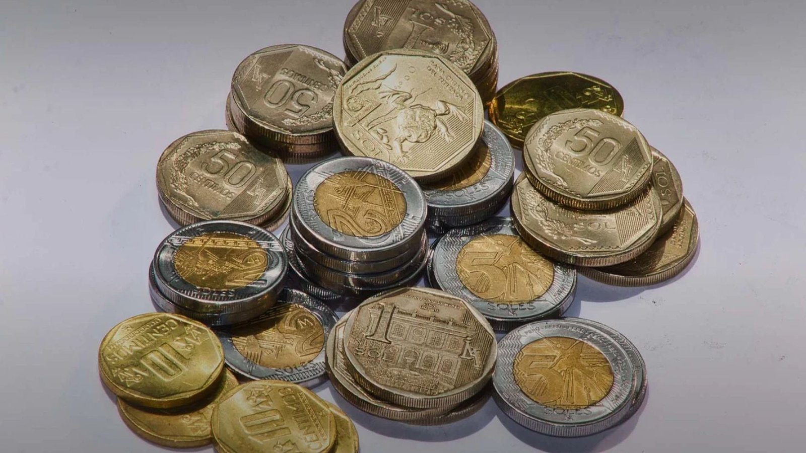 Lima - monedas - colección - venta - Perú - historias - 14 febrero