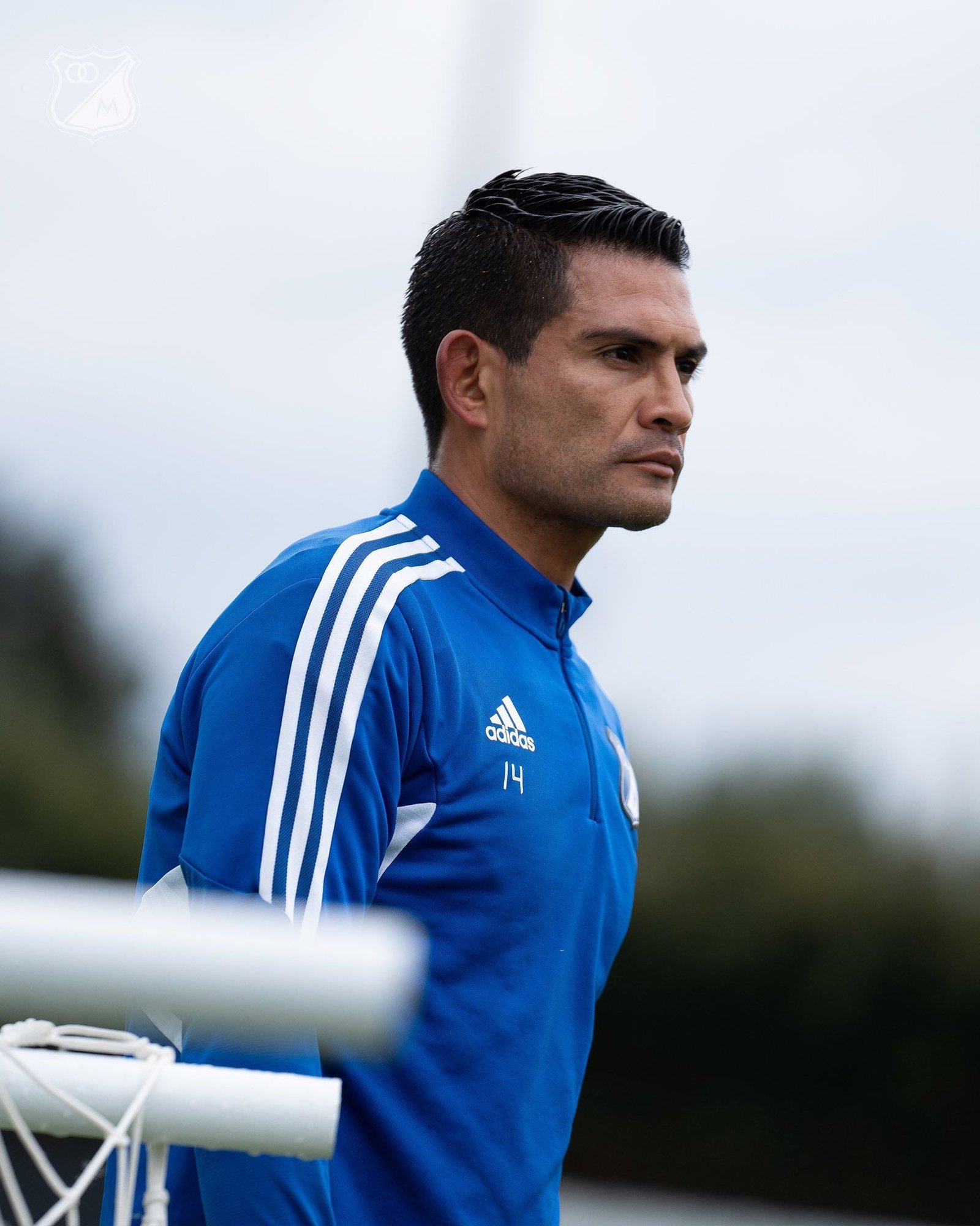 El líder del equipo bogotano ya regresó en el empate contra Envigado y hoy frente a su gente está obligado a conseguir la victoria - crédito Millonarios Oficial