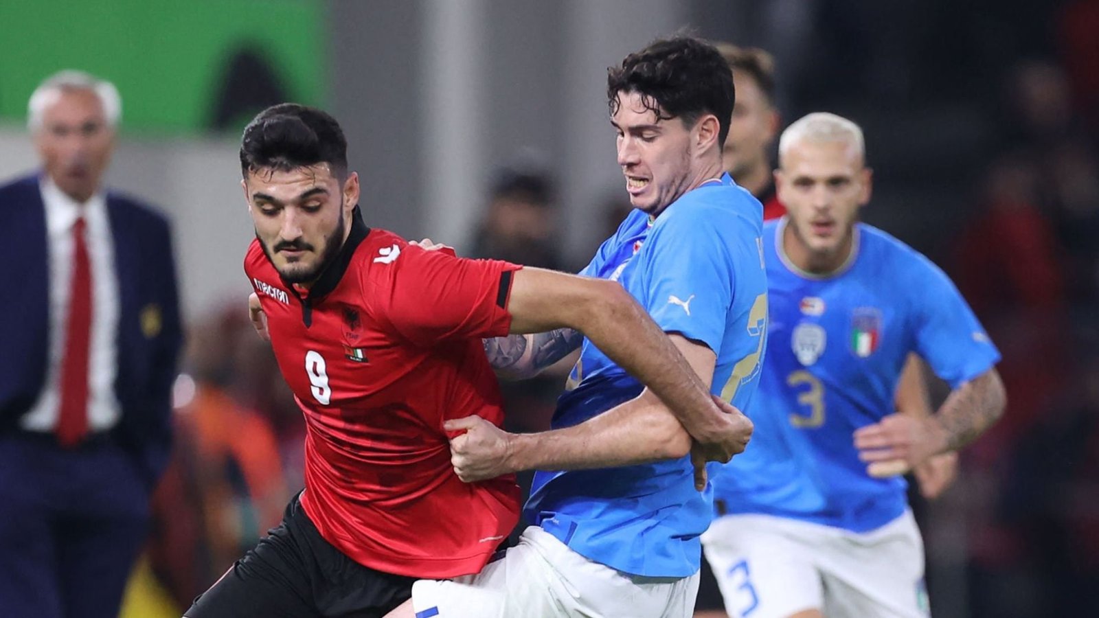 Armando Broja, delantero del Chelsea cedido en Fulham liderará el ataque de Albania contra el Chile de Ricardo Gareca.