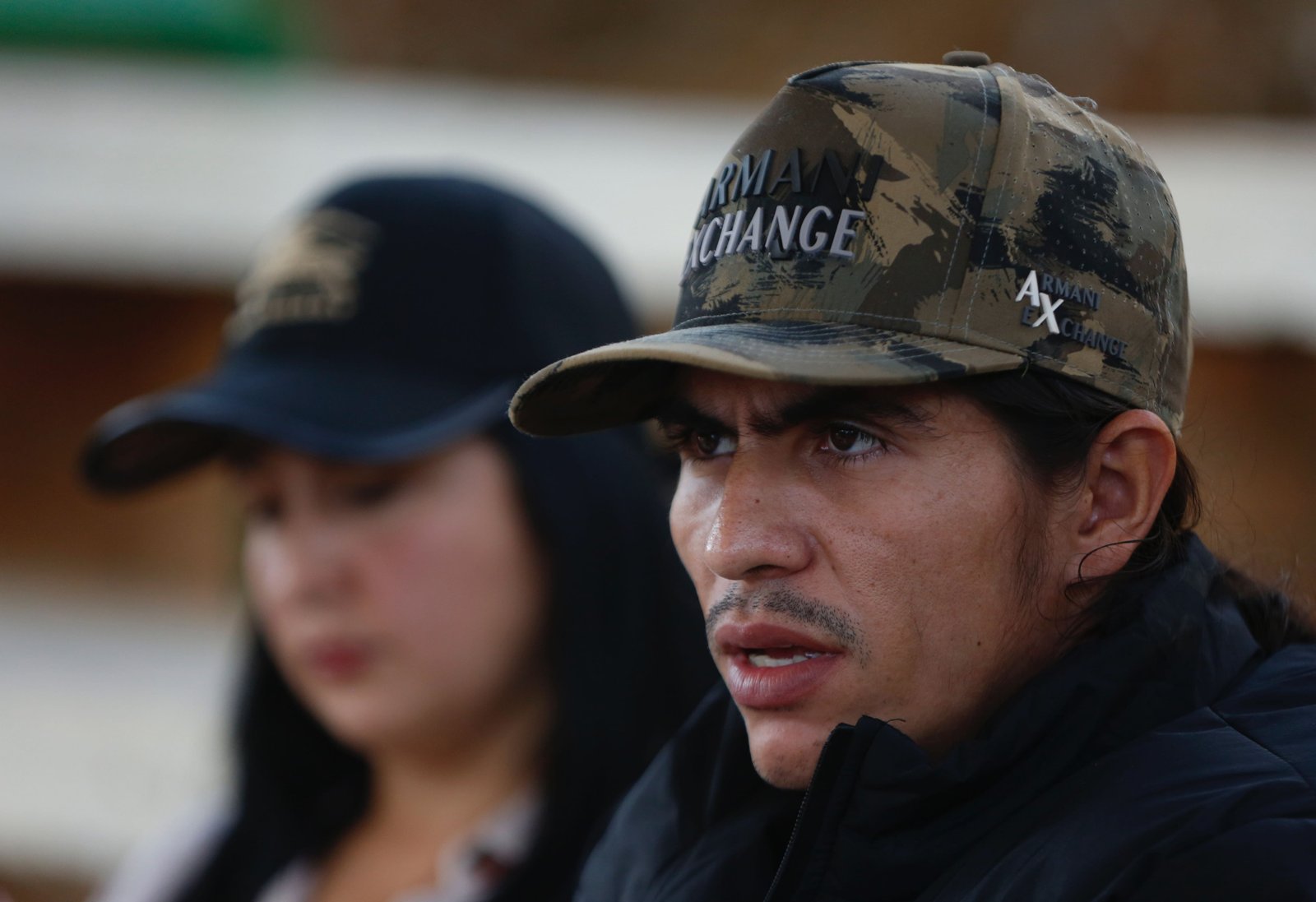 "Andrey Avendaño", jefe de la delegación de las disidencias de las FARC, habla con los medios de comunicación hoy, en Suárez (Colombia). EFE/Ernesto Guzmán