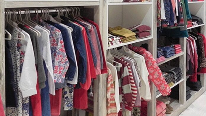 Por qué la ropa es más cara en la Argentina que en EEUU, Japón o Brasil