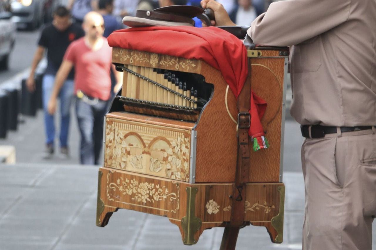 TEXTO ALTERNATIVO: La colección de Hernández Cortés tiene 16 de estos instrumentos.