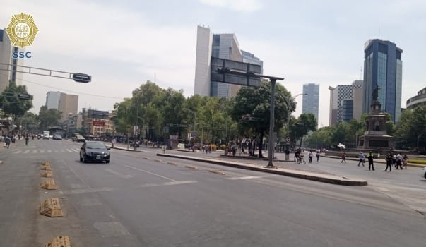 Foto de la reapertura de Paseo de la Reforma tras el paso de la marcha de la CNTE de este lunes 15 de abril