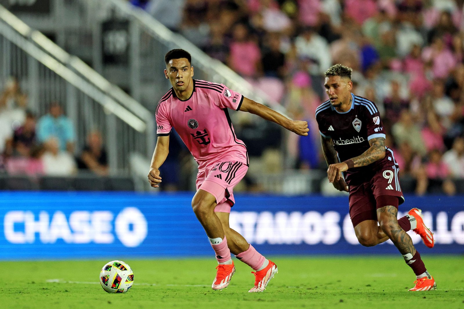 Diego Gómez está en riesgo de perderse la Copa América con Paraguay por lesión - crédito Nathan Ray Seebeck/USA TODAY Sports