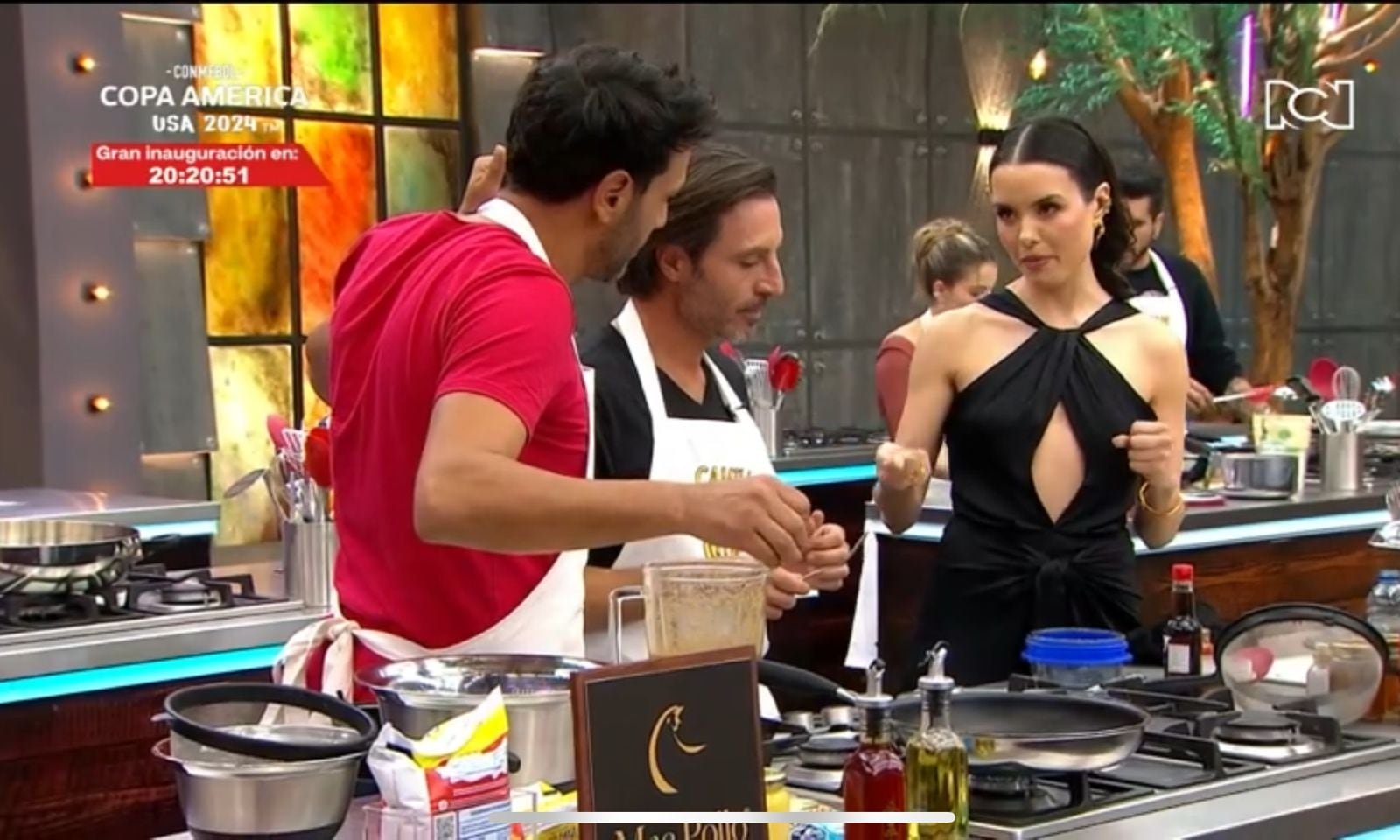 Alejandro Estrada, Camilo Sáenz y Adria Marina