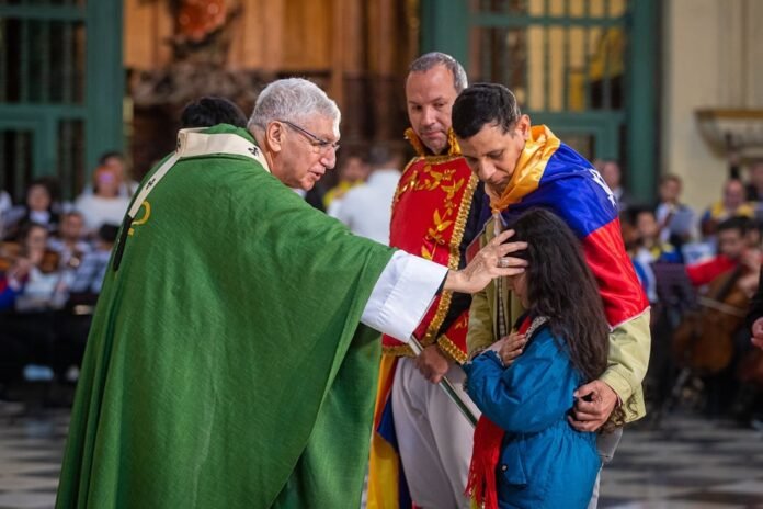 Iglesia de Perú reza por el “sufrido pueblo” de Venezuela y honra memoria de muertos en protestas contra fraude de Nicolás Maduro