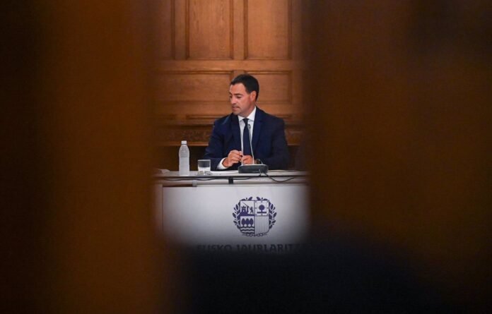 El lehendakari se reunirá la próxima semana en Pamplona con la presidenta de Navarra