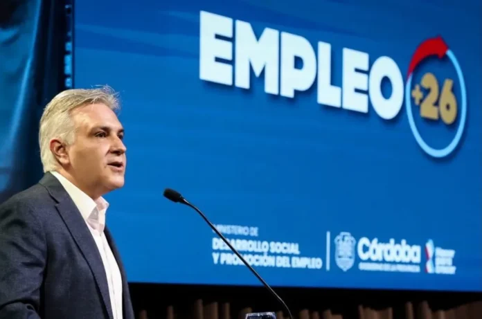 Llaryora - Empleo +26